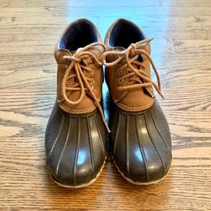 Tommy Hilfiger duck boot. Women size 6.
